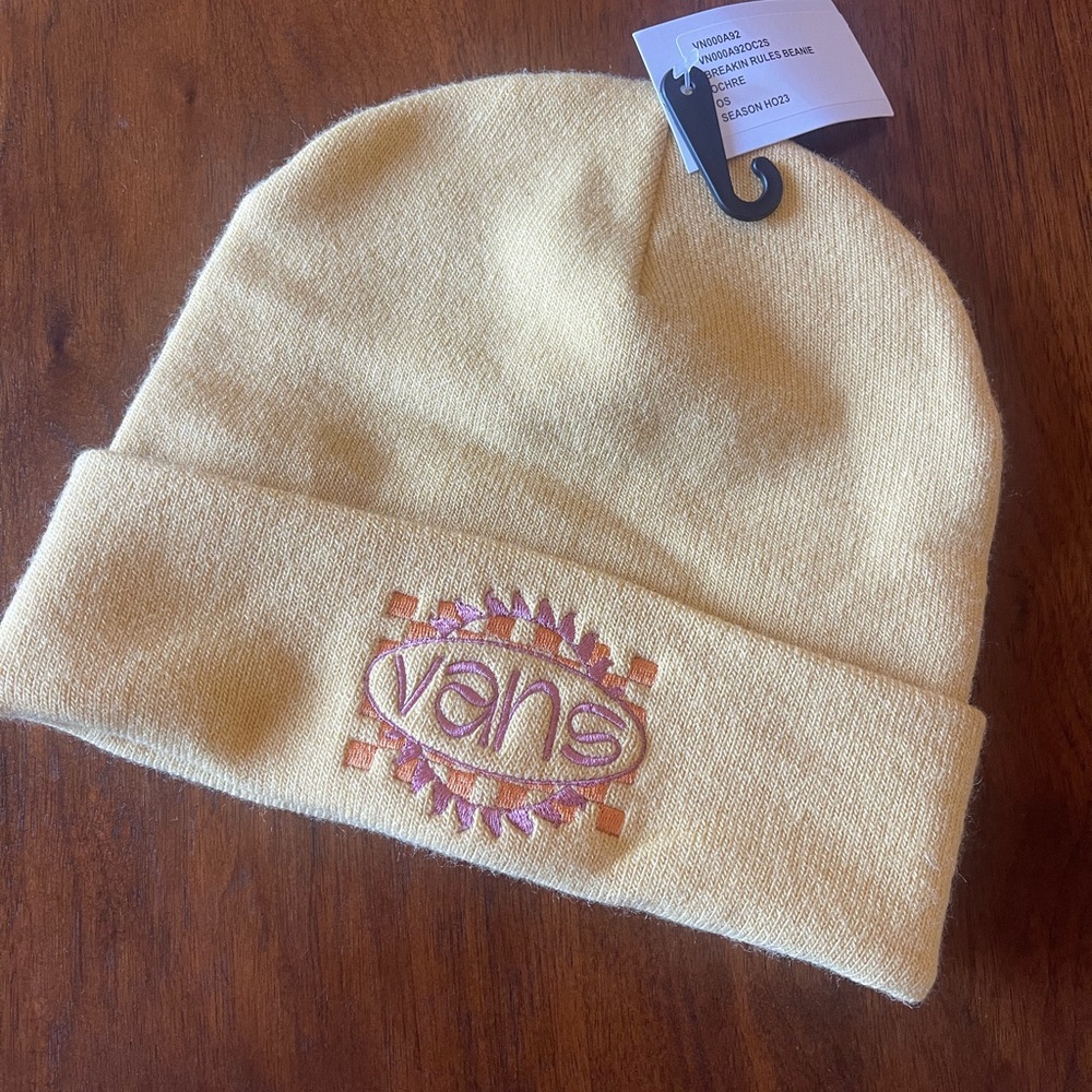Brand new NWT vans beanie